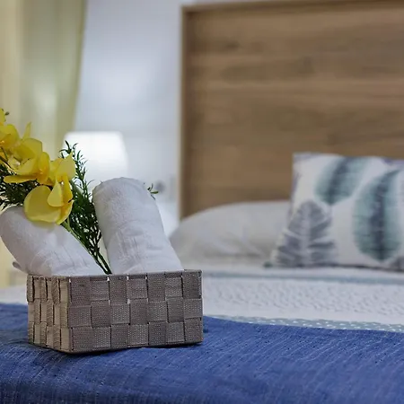Estudio Moderno Playa Victoria Apartment *
