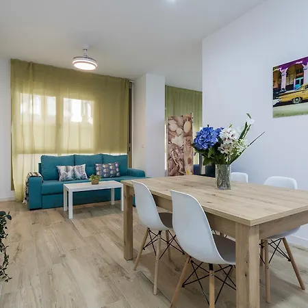 Estudio Moderno Playa Victoria Apartment *