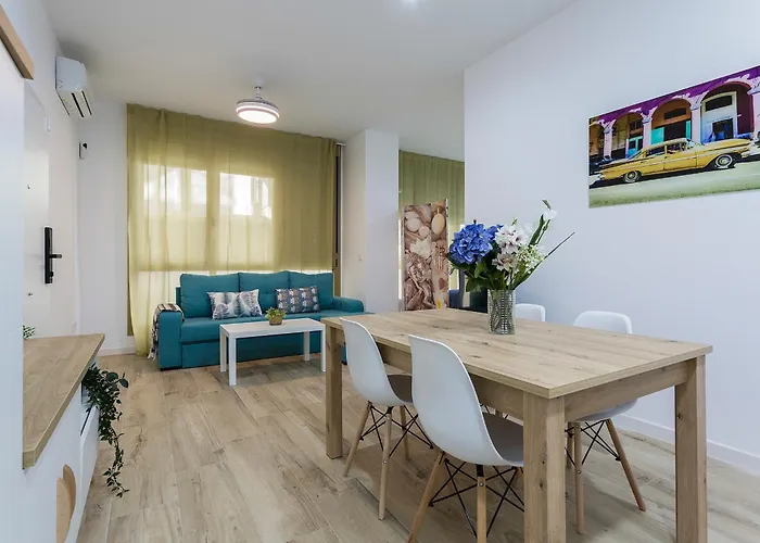 Estudio Moderno Playa Victoria Apartment *